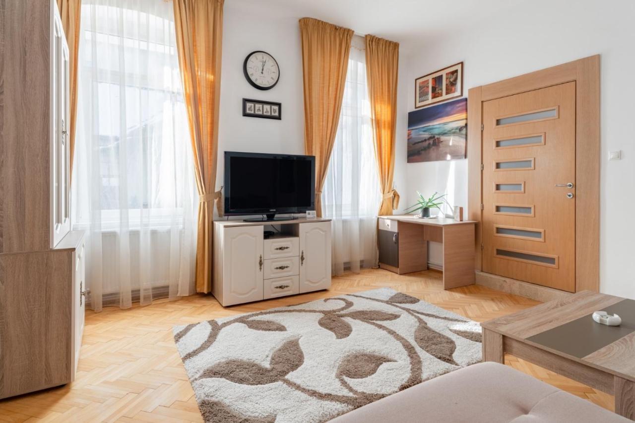 Brasov Centrul Vechi - 67Sqm - 2Min To Counsel Square公寓 外观 照片