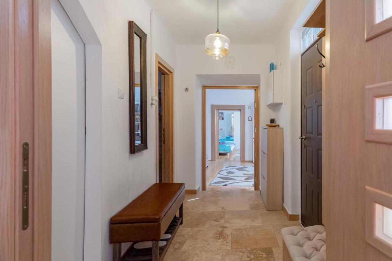 Brasov Centrul Vechi - 67Sqm - 2Min To Counsel Square公寓 外观 照片